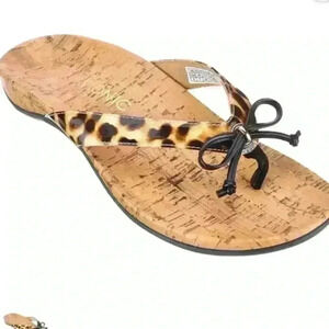 Women’s VIONIC Cassie brown leopard flip flops- Size 9